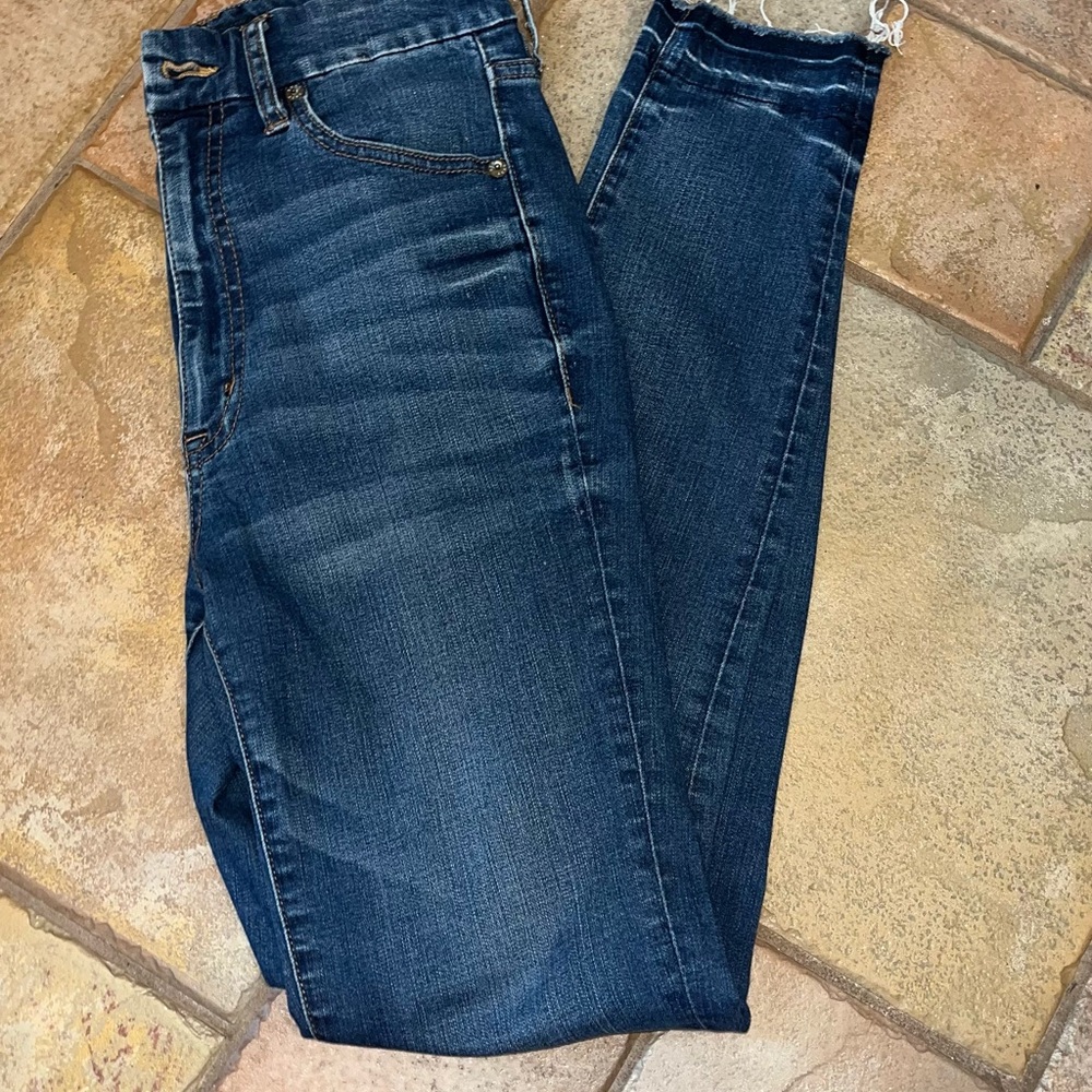 Aeropostale high rise jeans. size 6